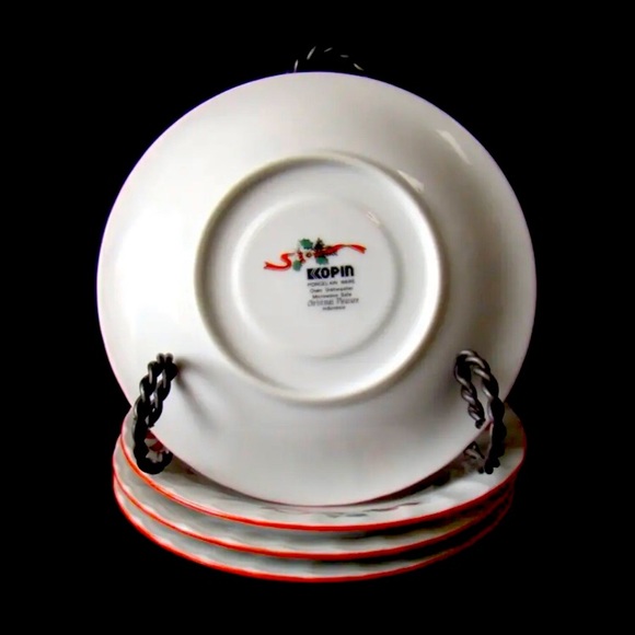 Vintage Kopin Christmas Pleasure Scalloped Porcelain Saucer Plate 6” Holiday 4 - Picture 2 of 3